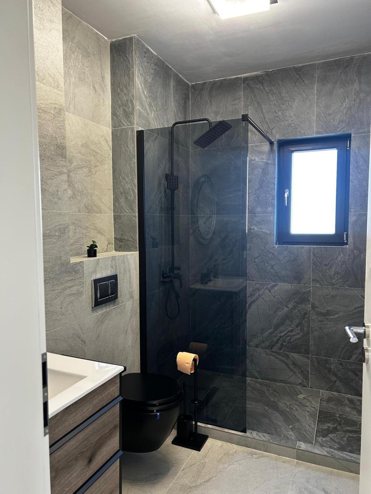 K&K Apartements Craiova Kültér fotó