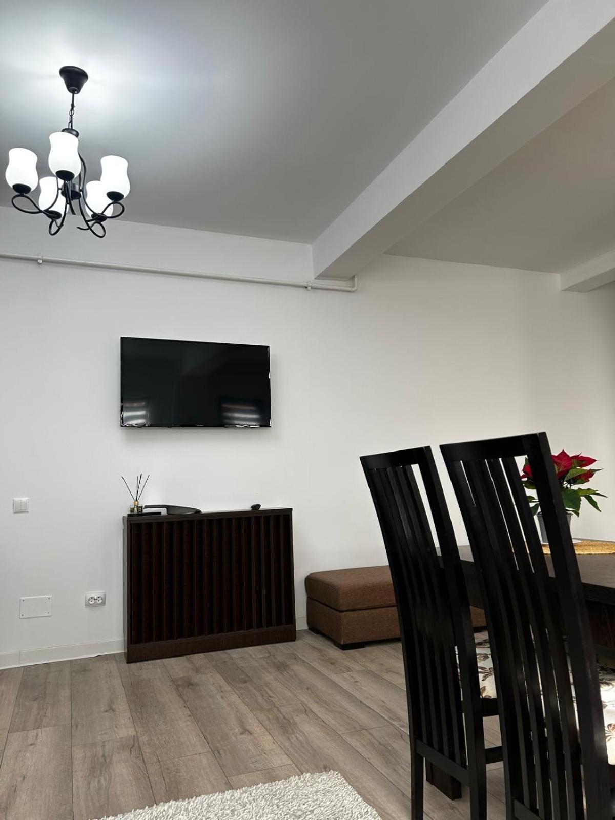 K&K Apartements Craiova Kültér fotó